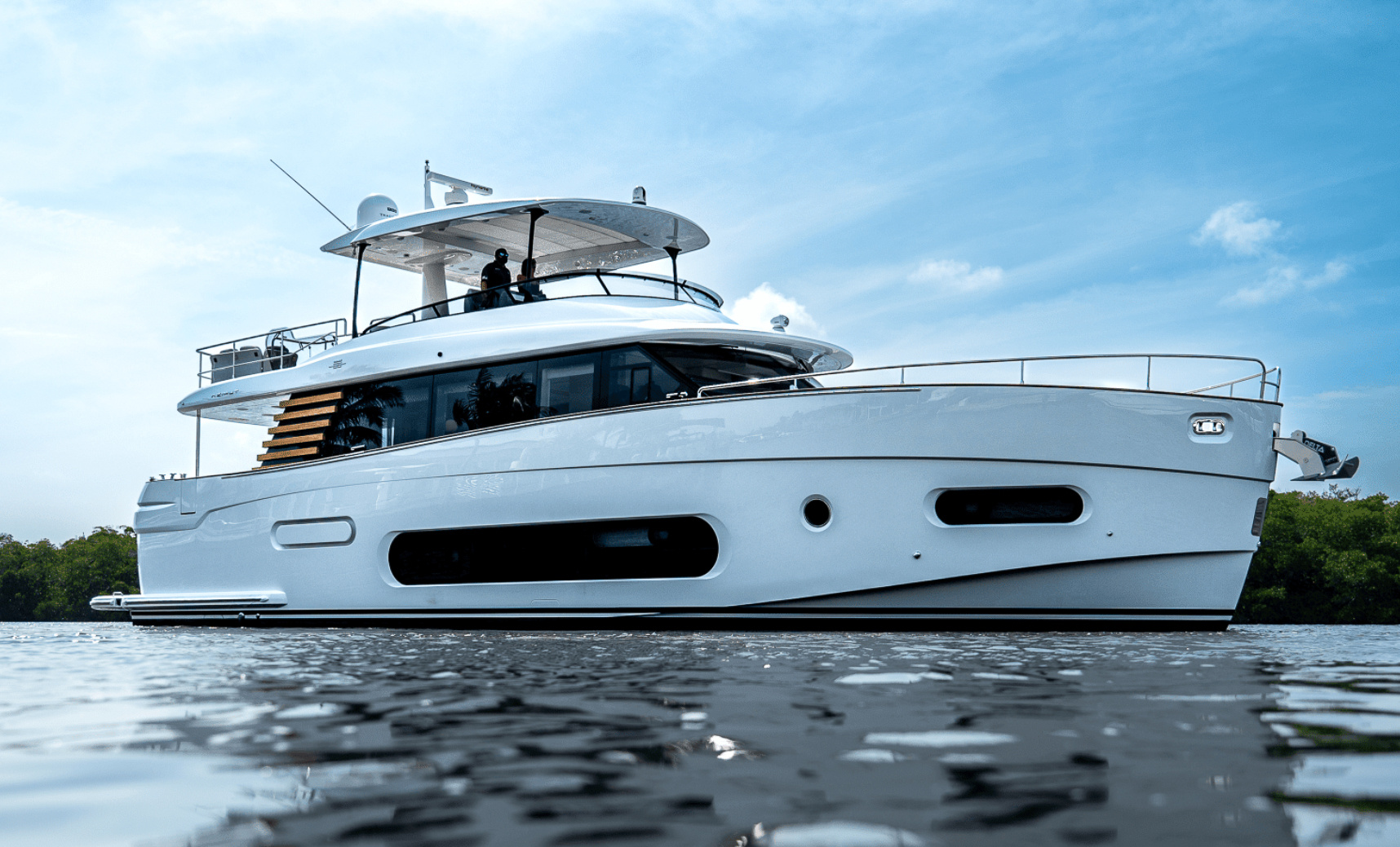 2024 Azimut Magellano 66